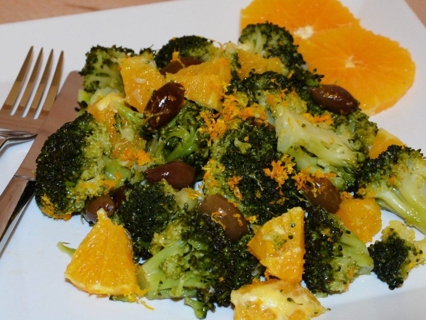 Brokkoli-Orangen-Salat