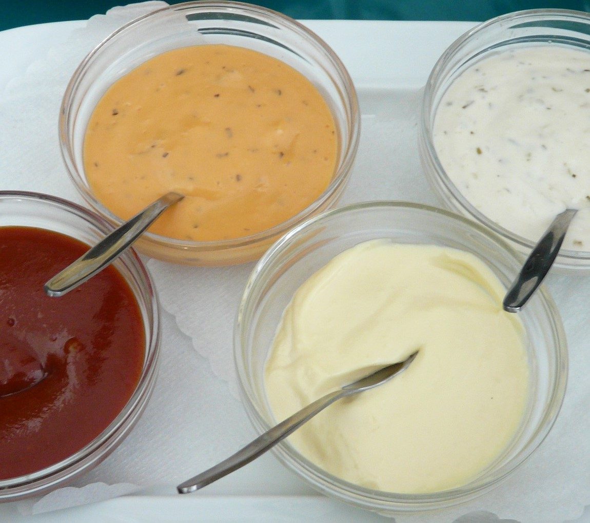Dips und Saucen