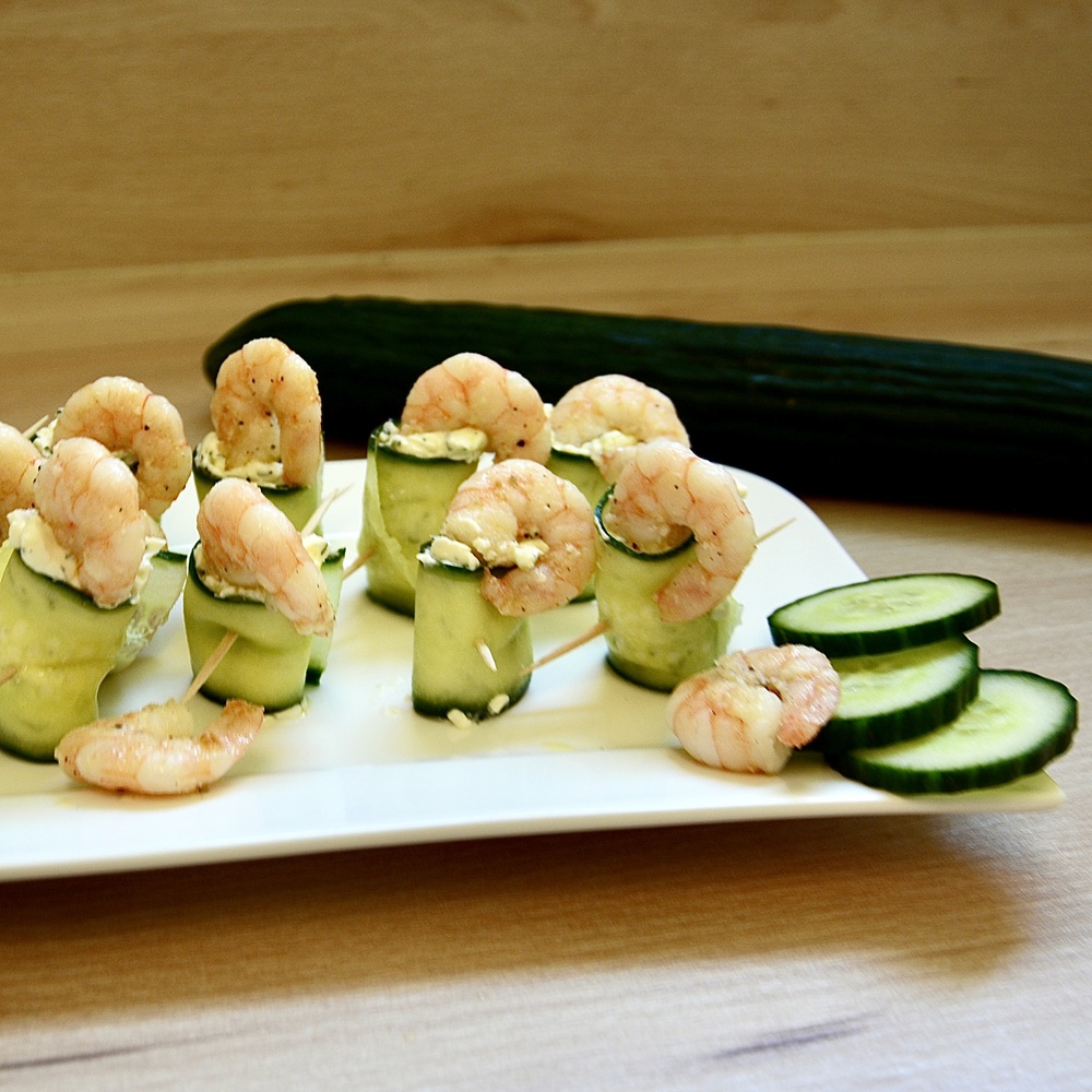 Gurken-Röllchen mit Garnelen