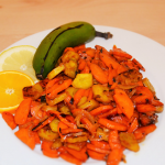 Kochbananen-Möhren-Gemüse