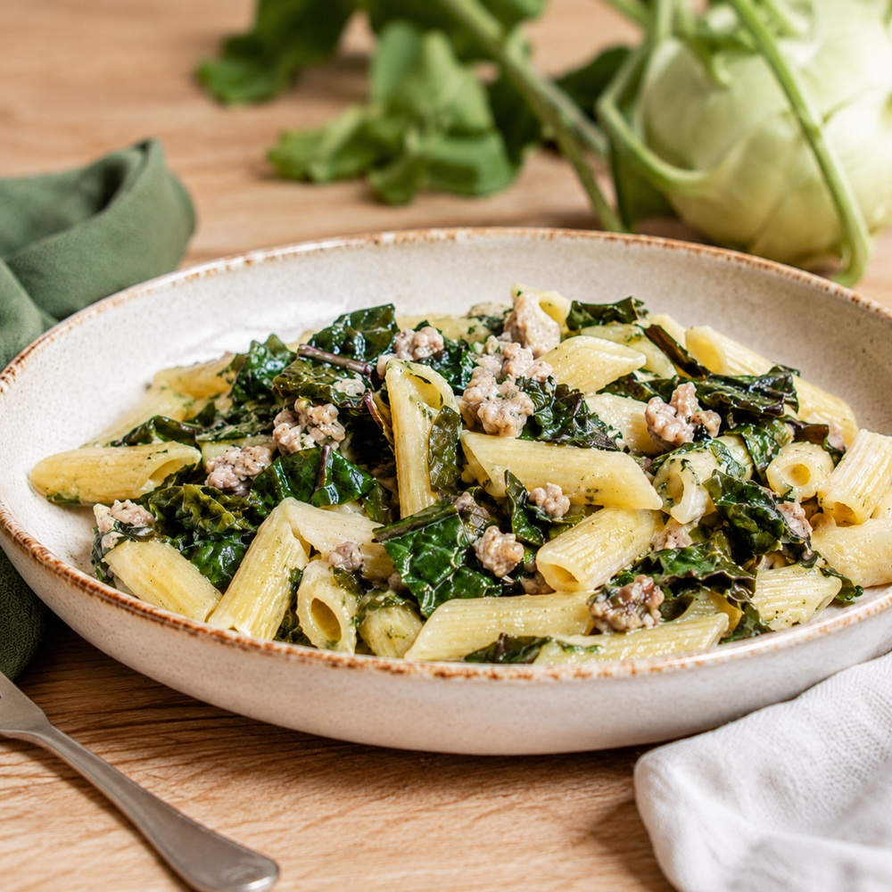 Nudeln mit Kohlrabiblätter-Sauce