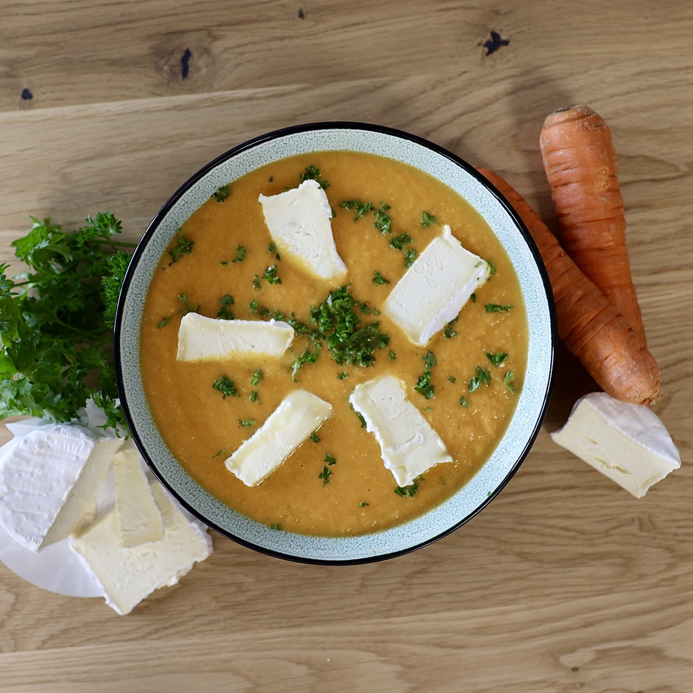 Cremige Möhrensuppe mit Brillat Savarin