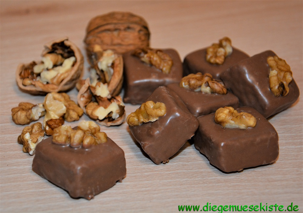 Nuss-Pralinen – Die Gemüsekiste Nuss-Pralinen – Die Gemüsekiste