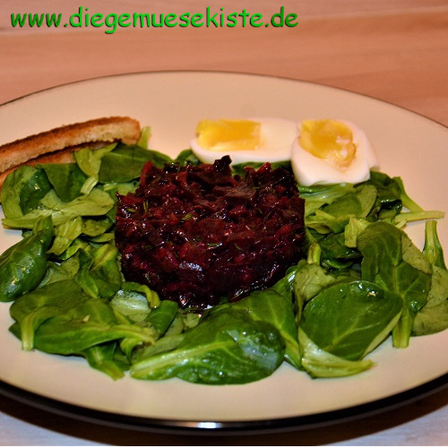 Rote-Bete-Tatar mit Feldsalat