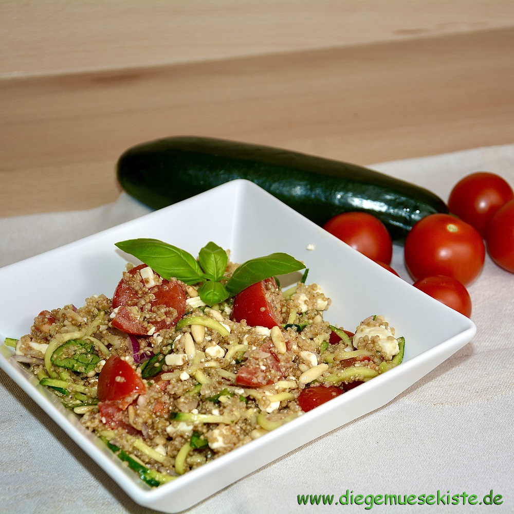 Zucchini-Quinoa-Salat
