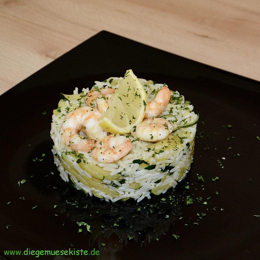 Garnelen auf Zucchini-Reis